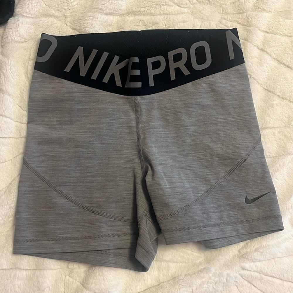 grey nike pros 3in